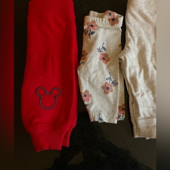 Baby Girls 6 Month Pants Bundle of 5 - Brands Include Carters and Disney - Picture 2 of 4